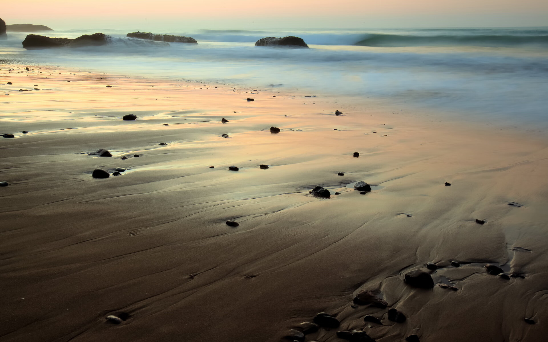 电竞进校园成为潮流 多地高校组建战队，电竞高校联赛方案